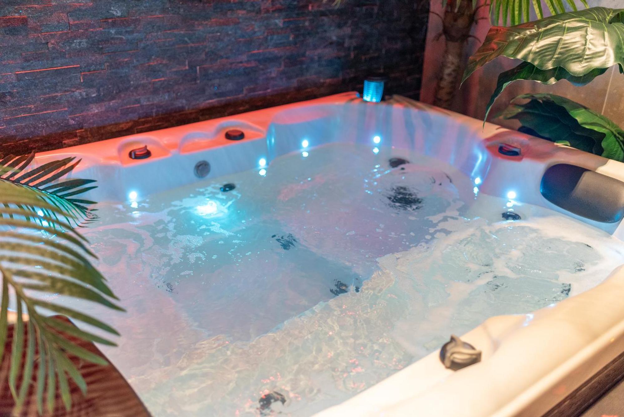 L'Insolite, Spa Privatif Toulouse Eksteriør billede